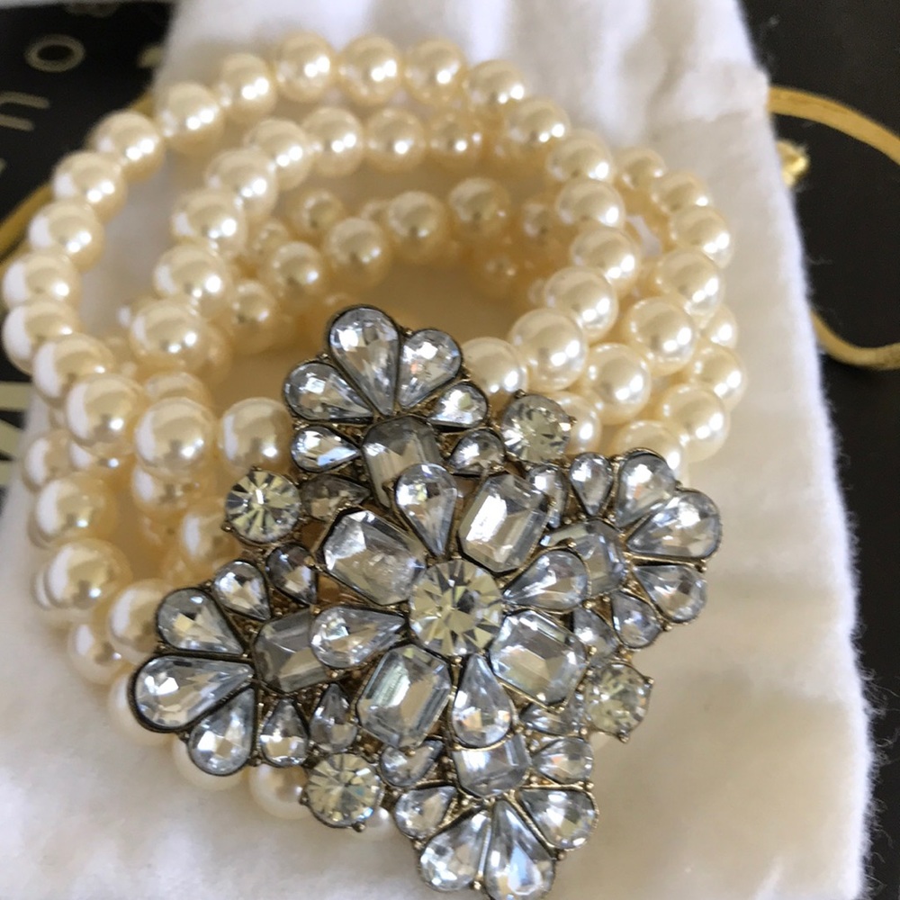 5 elastic pearl jewel bracelet